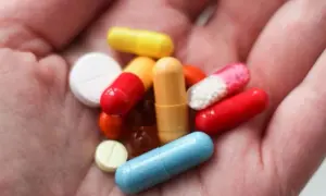 Czy leki na cholesterol można odstawić? Ryzyka i bezpieczne alternatywy
