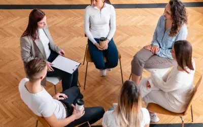 Szkolenia dla psychoterapeutów – jak wybrać najlepsze? Kompleksowy przewodnik
