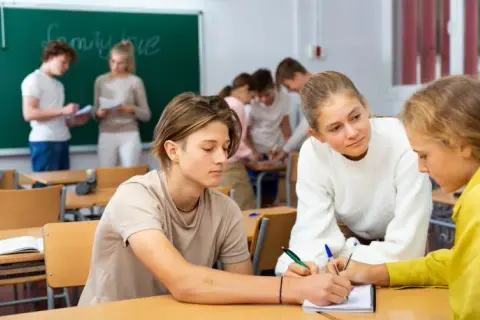 Jak skutecznie pomóc dziecku z depresją w szkole – praktyczne porady dla rodziców i nauczycieli