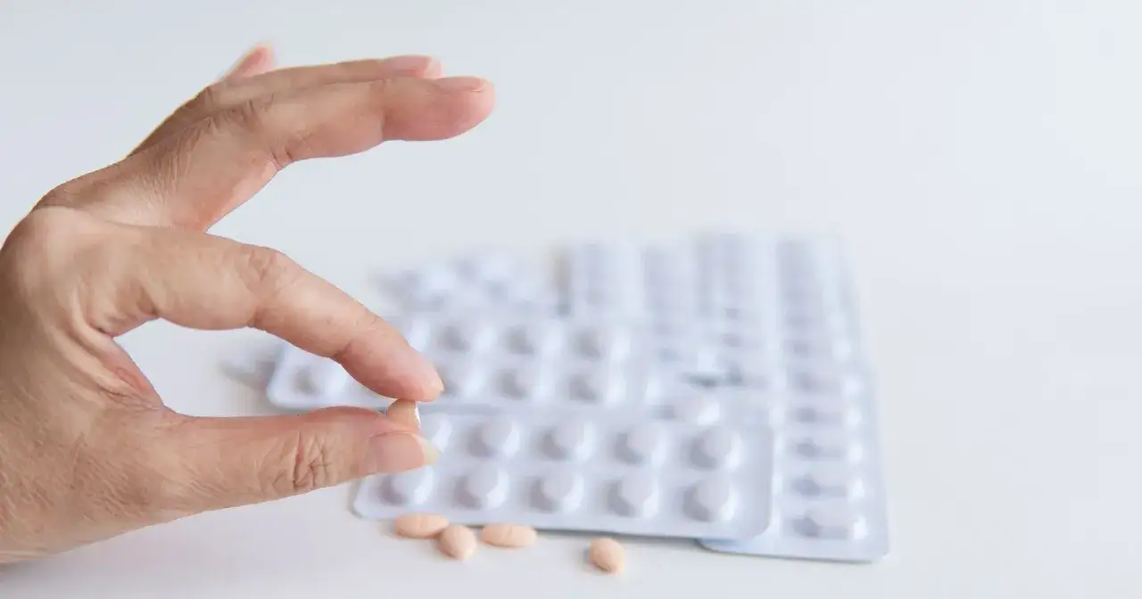 Zdjęcie Czy leki na cholesterol można odstawić? Ryzyka i bezpieczne alternatywy